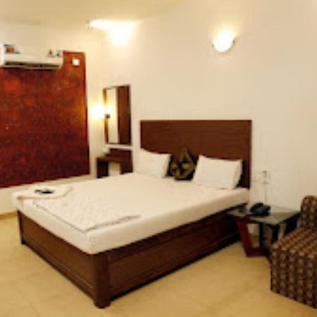 Blue Sea Beach Resort Malvan Exterior photo