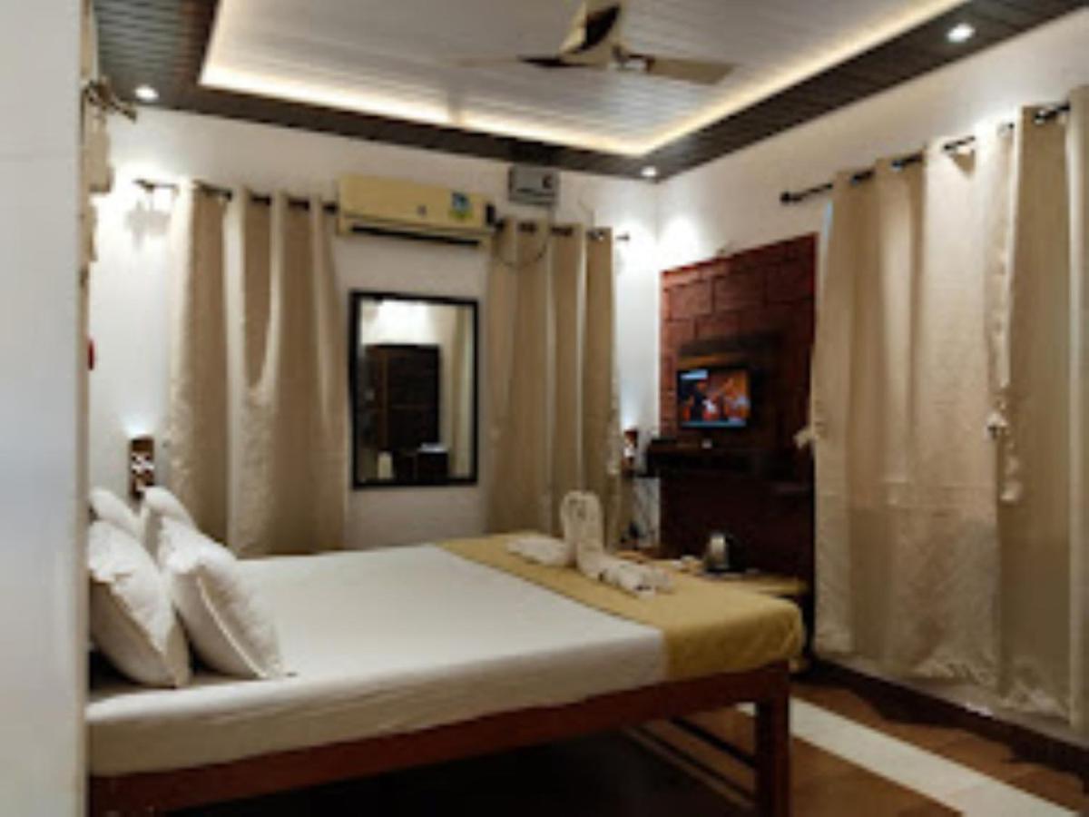 Blue Sea Beach Resort Malvan Exterior photo